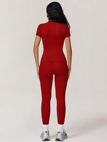 Yefecy 2 pièces Ensemble de survêtement pour femme - T-shirt confortable à col rond unicolore et legging de yoga taille haute, vêtements de sport pour la course, tenues de sport d'été athlétiques - Rouge foncé - Voir 6