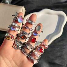 10 Stücke exquisiter rosa synthetischer Zirkonia Herz Liebe Schmetterling Ringe Set für Frauen, gemischter Stil, modische offene verstellbare Finger Schmuck, Party Geschenke