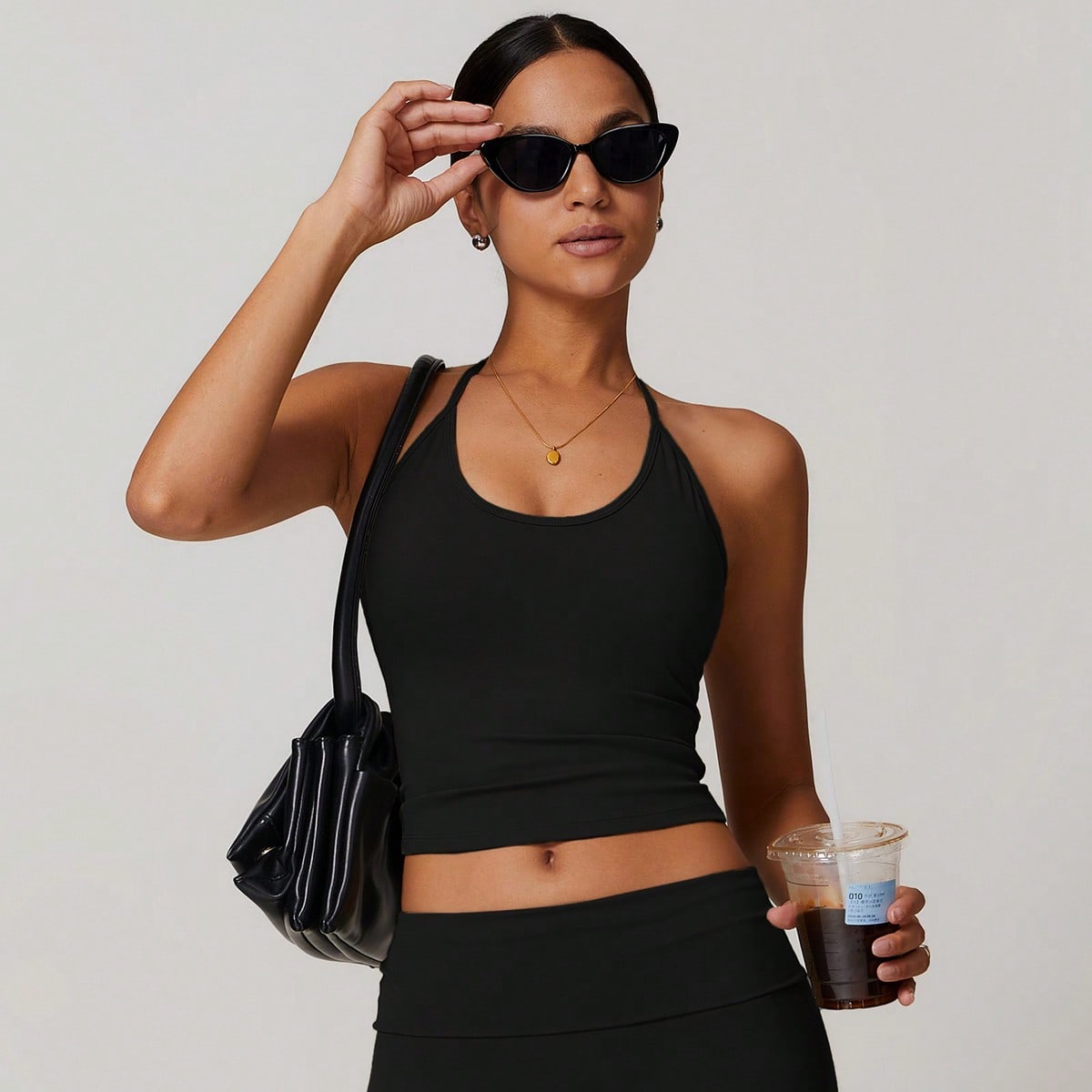 Conjunto de yoga para mujer con copas y camiseta, top deportivo con alta elasticidad, top para uso en casa y desplazamiento, camiseta cómoda de color