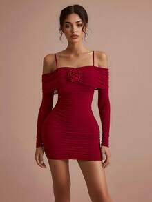 Vestido curto vermelho sexy feminino, ombro de fora, justo, com mangas longas de malha, bainha franzida e enfeite de rosa 3D – traje elegante para festa, encontro, baile de formatura, dia dos namorados