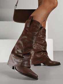 Botas vaqueras con tacón cónico fruncido y caña con vuelta - Marrón - Ver 1