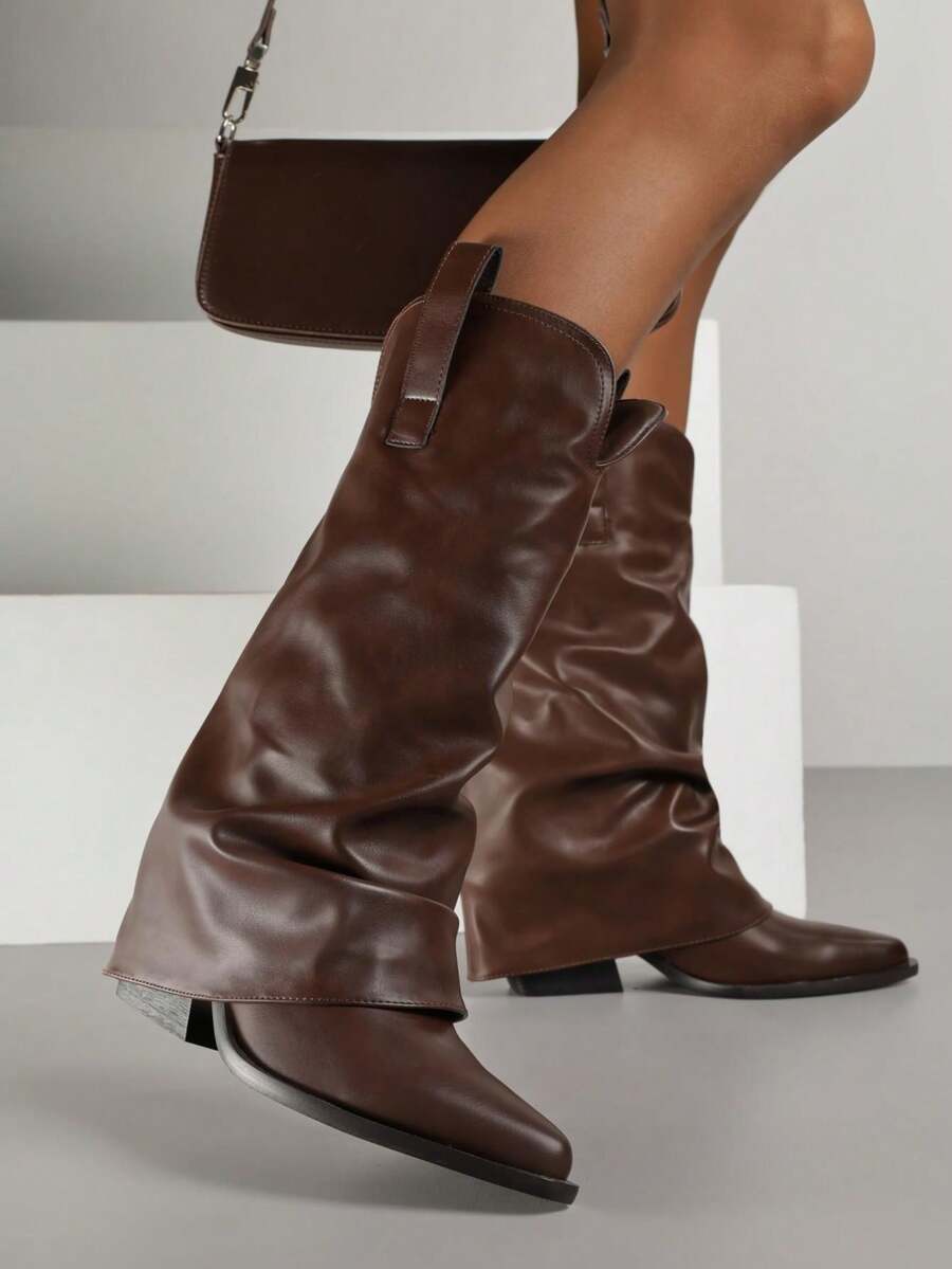 Botas vaqueras con tacón cónico fruncido y caña con vuelta - Marrón - Ver 1