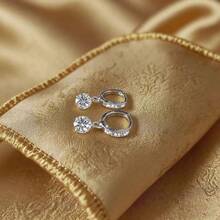 2pcs 6-Claw Moissanite Hoop Earrings, Versatile New Fashion Earrings, Retro-European Style Earrings