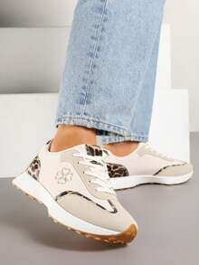 Sneakers Decorated With Embroidery And Rib Inserts - Beige - View 2