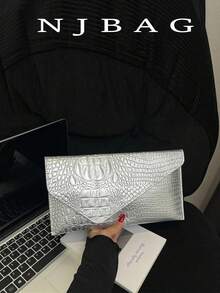 Tas Clutch Minimalis dengan Penutup Motif Buaya Warna Polos, Bahan PU Modis & Kasual - Perak - View 12