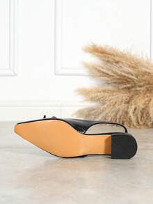 Chaussures simples à nœud et talon bas avec bout fermé pour femmes, sandales à bride de cheville et talon épais avec boucle métallique pour dames - Noir - Voir 7