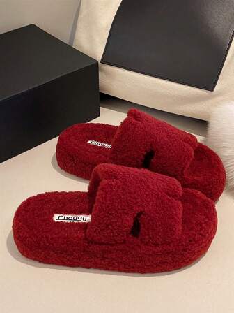 2025 女士新款厚底毛绒拖鞋，适合户外穿着，秋冬，适合娇小女性的厚底拖鞋，宽松一脚蹬拖鞋，增高 4 厘米，室内/办公室穿着