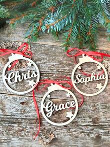 1/3/5 Stück, Weihnachtsdekoration, Weihnachtsschmuck, Weihnachtsgeschenk, Weihnachtsornament, personalisierter Hundepfoten-Ornament, individueller Katzen-Weihnachtsornament, Haustier-Gedenk-Ornament 2025, Geschenk für Hundemama, 1 Stück individueller Weihnachtsornament mit Wunschtext, personalisierter Namensornament mit Pfoten-Form und Schneeflocken-Element, Holzornament für Weihnachtsbaum