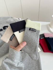 1/3 双女式棉质拼色徽标中筒袜，时尚日常穿着