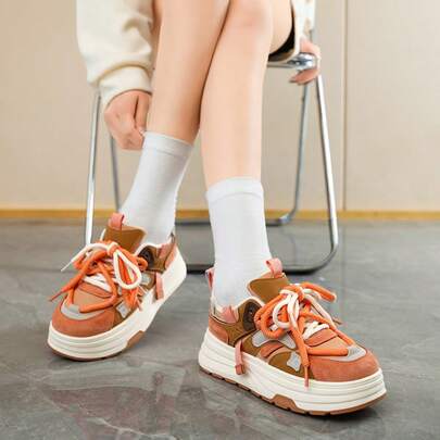 女式厚底运动鞋时尚拼色滑板鞋舒适步行厚底休闲运动鞋