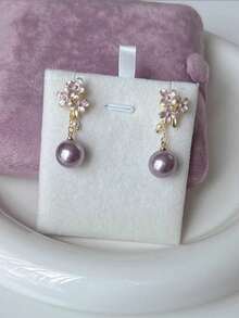 1 Pair Handmade Elegant Purple Flower Ear Clips, Sophisticated Design Suitable For Women's Daily, Commute, Gathering, Party, Date Wear