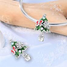 DIY Exquisite Christmas Sleighs, Sweet Gingerbread Men, Lucky Bells, Christmas Trees, Santa Claus, Christmas Stockings And Other Charming Beaded Pendants, Suitable For Everyday Wear, DIY Jewelry Making Necklaces, Bracelets And Other Accessories.