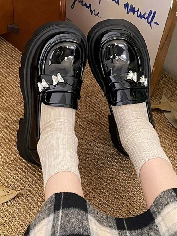 2025 New Black Patent Leather Preppy Style Flat Shoes, Festival Gift, Women's Soft Bottom Comfortable Round Toe Retro Cute Rhinestone Butterfly Decor Shoes, Slip-On Platform Loafers, Dinner Party Event, Women's Versatile Japanese Style Thick Bottom Glossy Leather Flats, Halloween Gift, Anniversary Celebration Activities