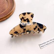 1pc Casual Acetate Hair Claw Clip, Sweet Retro Tortoiseshell Color, Suitable For Beach, Street, Travel, Party, Vacation, All Seasons Winter Hair Accessories Fashion Hair Clutch Eleg Hair Clips