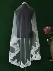 1.5m Long Single Layer Cathedral Veil For Bride, Lace Trim Hard Tulle Bridal Headpiece, Vintage Soft Tulle High-Quality Wedding Accessory, No Comb - 米色 - 查看 2