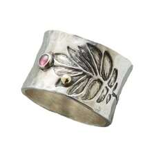 Boho Retro Style Silvery Carved Wide Ring With Pinkish Zirconia Inlay - Perfect For Daily Outfits And Parties