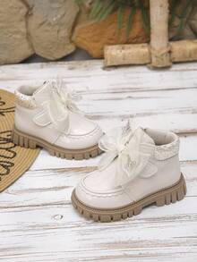 1 Pair Girls' Fashion New PU Leather Hook And Loop Chelsea Boots, Design For Easy Wear, Lace Bow Rhinestone Decor, Soft & Anti-Slip Rubber Sole, Suitable For School, Outdoor, Home, Spring, Summer, Autumn - Beige - View 9