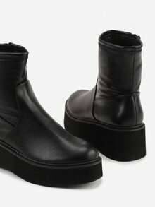 Women's Chunky Platform Ankle Boots - Casual Winter Boots - Black - View 6