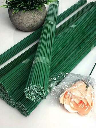 200個/100個/10個 緑色コーティングの花の茎、DIY工芸品と花の装飾用ワイヤー、防水鉄線、フェスティバルの装飾や工芸プロジェクトに適しています。調整可能な園芸支柱、巻いたり成形したりできる植物支持具、人工の花の茎に多用途、超強力で巻きやすい、様々な形のDIY花束の装飾アクセサリー、ガーデニング用品