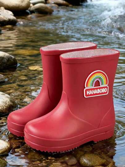 HAHABOBO New Children's Rain Boots With Cute, Fashionable, And Simple Rainbow Patterns. Boys And Girls Can Wear Them On Rainy Days, Waterproof, Lightweight, And Comfortable. They Are Suitable For Wading In Water, Commuting To School, Spring, Summer, Autumn, And All Seasons. They Can Be Worn On Halloween, Christmas, Birthday Parties, And Gifts