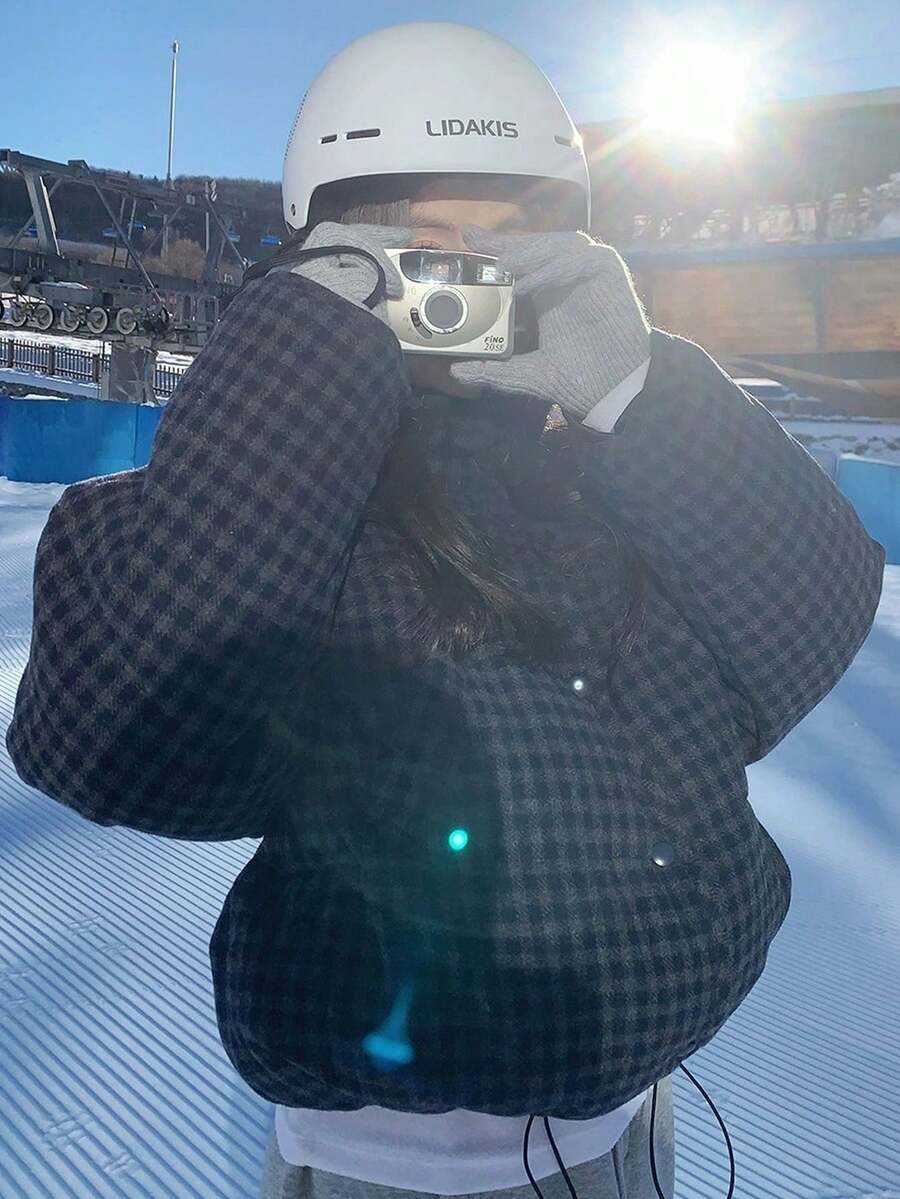 ダウンジャケット レディース アウター 羽織 ジャケット 長袖 チェック柄 スタンドカラー 防寒 防風 冬 暖かい カジュアル お出かけ おしゃれ ボリューム 厚手 ショート丈 女性 ファッション - ブルーグリッド - チェックする 1