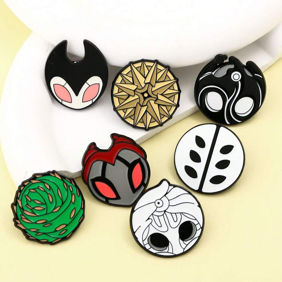 1pc Game Peripheral Hollow Knight Brooch Cute Funny Ghost Amulet Badge Metal Brooch Lapel Pin Metal Fashion Jewelry Accessories Halloween Gift