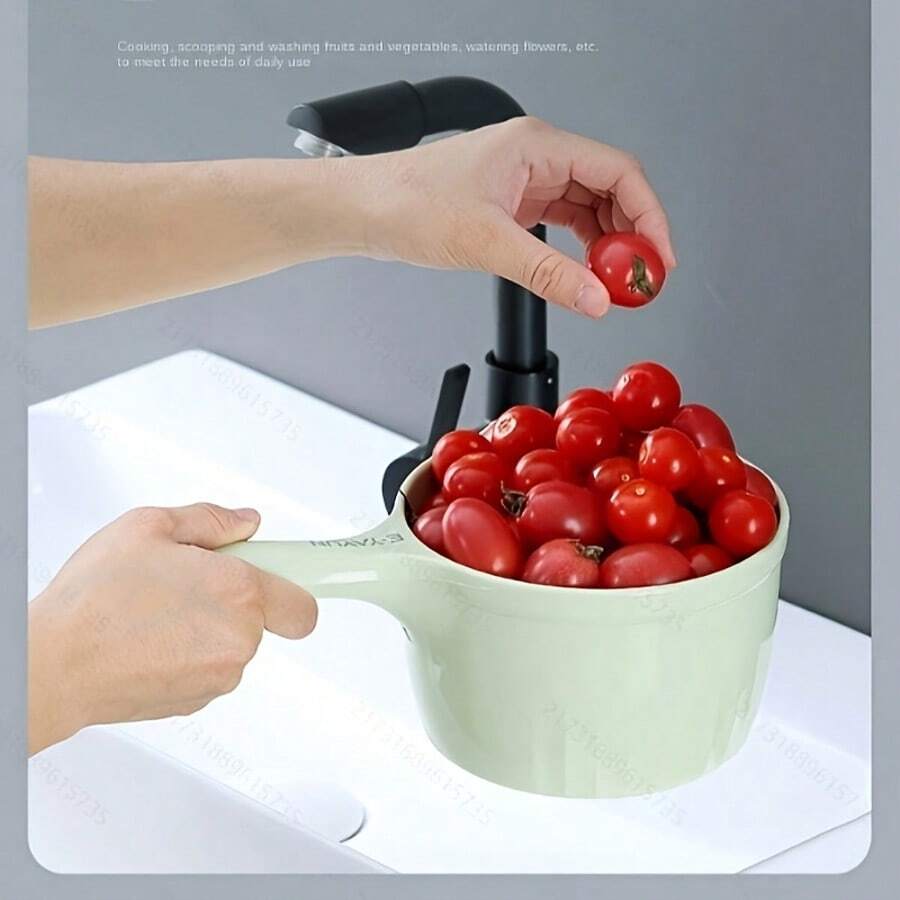 1pc Thick Plastic Water Scoop, Household Kitchen Water Scoop, Bathing Water Scoop, Drifting Water Scoop, Shampoo Water Scoop, Pet Bathing Water Scoop