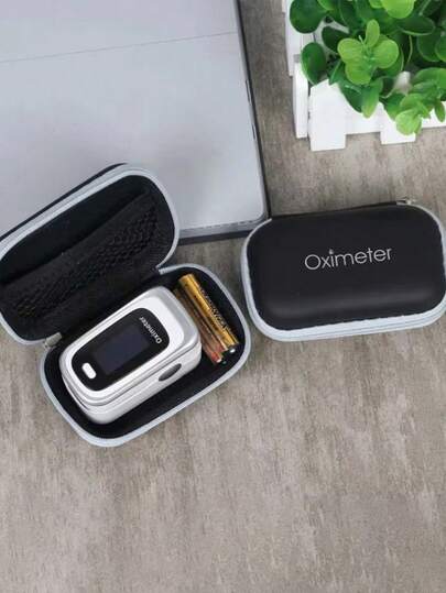 1PC Letter Printed Zipper Opening And Closing Finger Pressure Oximeter Storage Bag, Portable Oxygen Sensor Carrying Bag, Fingertip Oximeter Storage Bag, Oximeter Storage Box, Waterproof And Shockproof, Flexible Shell, Wear-Resistant, Suitable For Home And Travel