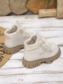 1 Pair Girls' Fashion New PU Leather Hook And Loop Chelsea Boots, Design For Easy Wear, Lace Bow Rhinestone Decor, Soft & Anti-Slip Rubber Sole, Suitable For School, Outdoor, Home, Spring, Summer, Autumn - Beige - View 15