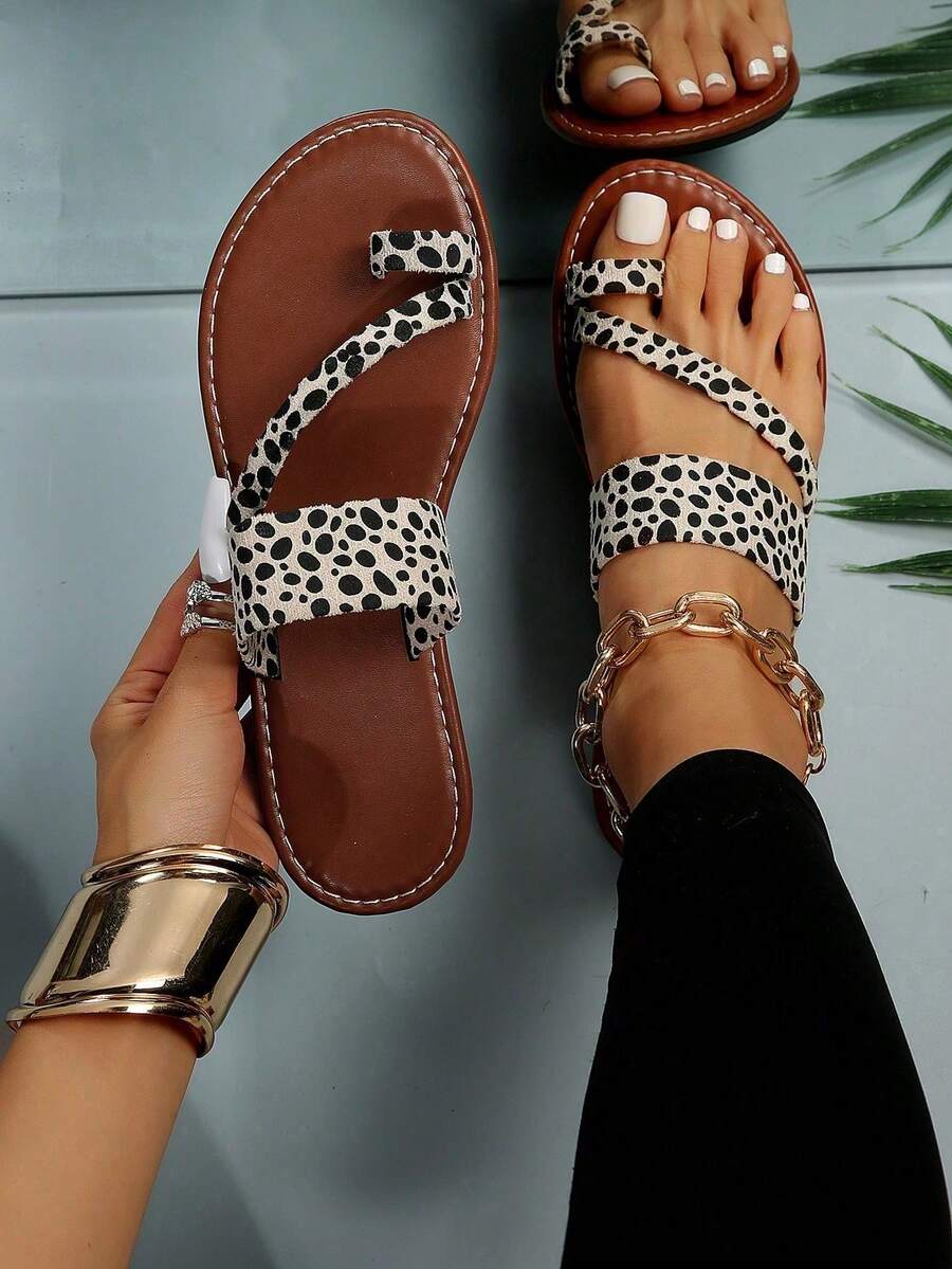 Plus Size Women Round Toe Leopard Print Open Toe Comfortable Flat Slippers Sandals, Casual Fashion Outdoor Beach Shoes For Summer