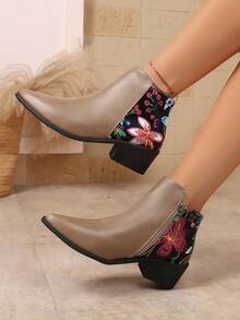 موديلات جديدة تأتي في الخريف والشتاء، تخلق شكلاً خريفياً أنيقاً، الراحة والمظهر متلازمان، الهالة تمتلئ على الفور، سهلة الارتداء بإحساس راقٍ، تحسّن إحساس الارتداء، الموضة الرجعية! الأحذية بسيطة وأنيقة ومتعددة الاستخدامات، بوت برقبة سميكة ذات موضة تظهر الساقين طويلتين وممشوقتين!