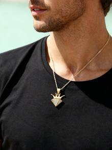 [Colar de Coroa de Luxo] Colar com Pingente de Coroa Dourada de Luxo com Diamante | 1 peça, Design Elegante em Camadas, Corrente Empilhável Versátil, Zircônia Sintética Cintilante, Acabamento Polido, Joia de Uso Diário e Presente de Festa, Acessório de Ocasião Especial para Mulheres