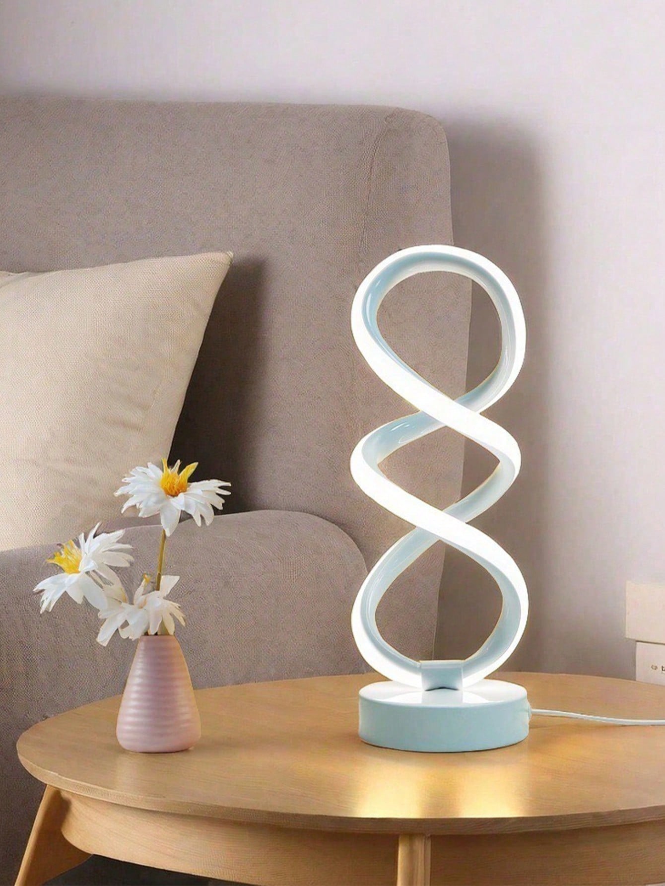 مصباح طاولة LED حلزوني قابل للتعتيم بثلاثة ألوان ي...