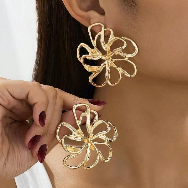 1 Pair Fashionable Hollow Flower Design Earrings For Women, Versatile For Daily Wear