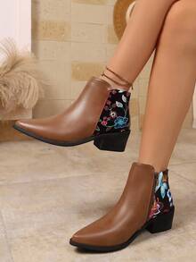 موديلات جديدة تأتي في الخريف والشتاء، تخلق شكلاً خريفياً أنيقاً، الراحة والمظهر متلازمان، الهالة تمتلئ على الفور، سهلة الارتداء بإحساس راقٍ، تحسّن إحساس الارتداء، موضة رجعية! الأحذية بسيطة وأنيقة ومتعددة الاستخدامات، بوت برقبة سميكة ذات موضة تظهر الساقين طويلتين ورفيعتين!