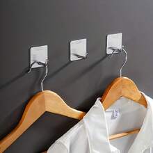 不锈钢象鼻形挂钩，适用于浴室、厨房、玄关等场所，可悬挂衣物、毛巾、厨房用具等。承重力强，有助于保持空间整洁有序。其他挂钩 - 彩色 - 查看 5