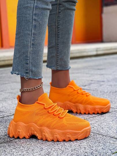 Neon Orange Wavy Sole Casual Sports Shoes For Women, Lace-Up Design, Suitable For All Seasons, & Eye-Catching