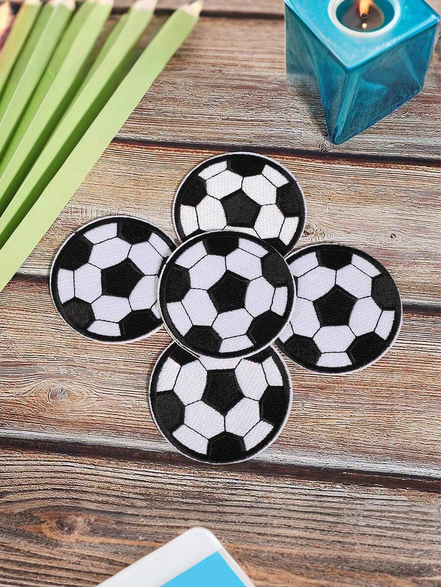 5/10 件足球熨烫/缝纫补丁、足球刺绣贴花、装饰服装、帽子、包包、牛仔裤、衬衫、连衣裙 - 彩色 - 查看 1