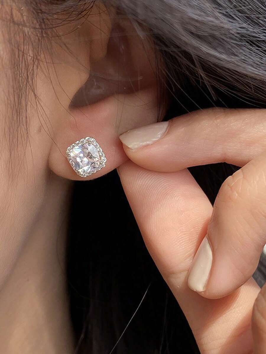 1 Pair Fashionable Minimalist White Cubic Zirconia Square Stud Earrings, Bling Bling Rhinestone Earrings For Women