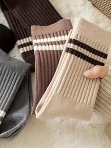 2/5 Pairs Women Slim Striped Mid-Calf Socks - Beige And Brown Striped Pattern, Suitable For Autumn/Winter, Machine Washable, Suitable For Casual And Formal Wear, Cute Socks, Casual Outfit, Fashionable Socks, Comfortable Style, Fashion Enthusiasts, Daily Socks, Fashionable Socks, Durable Material, Fashionable Women, Thick Socks, Fashion Buyers, Formal Wear, Fashionable Stripes, Outdoor Enthusiasts, Striped Pattern, Couple Socks