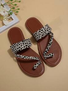 Plus Size Women Round Toe Leopard Print Open Toe Comfortable Flat Slippers Sandals, Casual Fashion Outdoor Beach Shoes For Summer