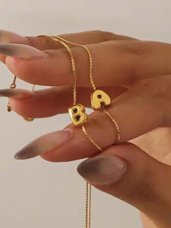 1 件可爱泡泡字母手链，精致金色泡芙字母手链，18K 镀金不锈钢手链，简约珠宝时尚配饰