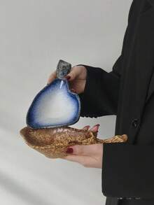 Cabin Kangaroo 1pc Unique Ceramic Video Storage Tray, Distinctive Design, Distinctive Shape, Distinctive Material, Storage Tray Advantages, Exquisite Handle, Practical And Aesthetic, Suitable For Ins-Style Home Environment, Storage Of Small Items, Tidy And Orderly Space, Decorative Ornaments, Placement On Living Room Coffee Table, Bedroom Vanity, Study Desk, Ideal Prop For Photography, Adds Artistic Atmosphere