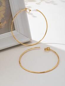 1 Đôi bông tai vòng tròn vàng thời trang dành cho nữ, thích hợp cho tiệc tùng và đeo hàng ngày, bông tai giả phóng đại - Vàng - Xem 7