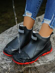 2025 Autumn/Winter Thermal-Lined Black Glossy Mirror Decor Waterproof Boots, Suitable For Holidays, Travel, Rainy Days, Outdoor Short Ankle Comfortable Casual Thick Sole Waterproof Shoes For Teenagers