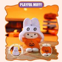 VIPO 米菲万圣节钥匙扣盲盒 - 既惊悚又可爱的角色收藏品，6 个常规款 + 1 个神秘惊喜款，可爱的万圣节主题钥匙扣，米菲粉丝的完美之选，节日派对礼物，背包挂饰，万圣节糖果礼物和桌面装饰，老少皆宜