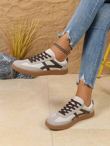 Women's Casual Versatile Sports Shoes, Fashion Attractive Comfortable Rubber Soft Sole Athletic Sneakers, Breathable Lightweight Patchwork Design - Beige - View 3