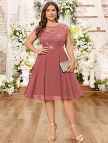 Đầm dạ hội dáng chữ A bằng chiffon, phối ren đính sequin và bèo nhún, thích hợp cho lễ tốt nghiệp, dạ hội, các dịp bán trang trọng, dự đám cưới, sinh nhật, lễ hội trường và nhiều dịp khác. - Bụi hồng - Xem 1