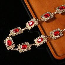 Luxury Gold Patterned Red Rhinestone Square Plate Waist Chain, Hollow Decor Delicate Chain Waist Belt, Formal Dress, Evening Gown, Black Dress Waist Accessory, Gold & Red Focal Retro Style Waist Decor, Suitable For Dresses, Formal Occasions, Weddings, Parties, Festivals, Zinc Alloy With Shiny Palace Style