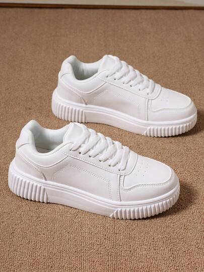 女士简约白色时尚低帮帆布鞋，软底滑板鞋，情人节礼物防滑休闲运动鞋